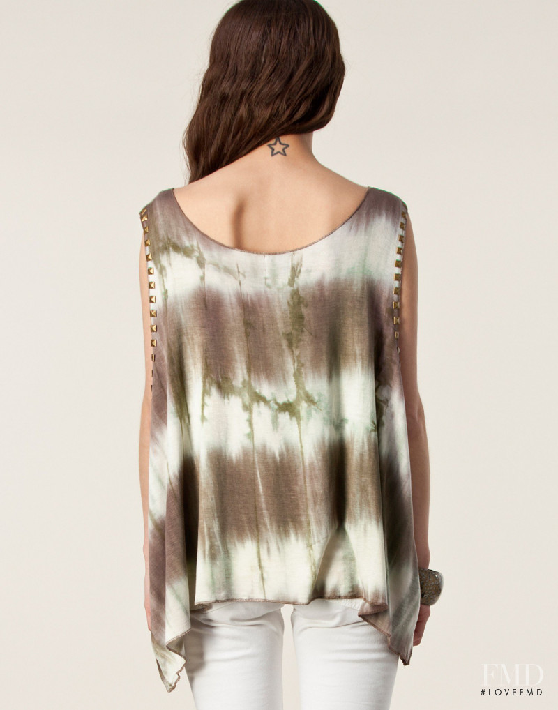 Alba Galocha featured in  the nelly.com Jumpers & Cardigans catalogue for Spring/Summer 2013