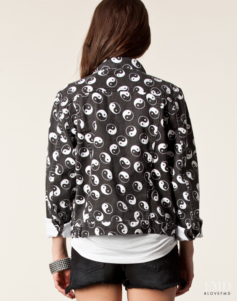Alba Galocha featured in  the nelly.com Jumpers & Cardigans catalogue for Spring/Summer 2013