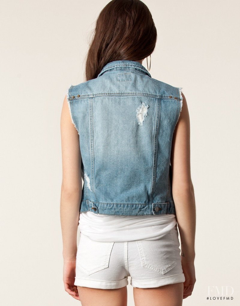 Alba Galocha featured in  the nelly.com Jumpers & Cardigans catalogue for Spring/Summer 2013