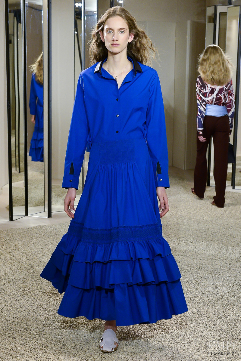 Sarah Berger featured in  the Hermès fashion show for Resort 2018