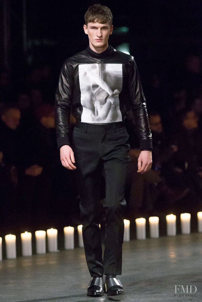 Givenchy fashion show for Autumn/Winter 2013