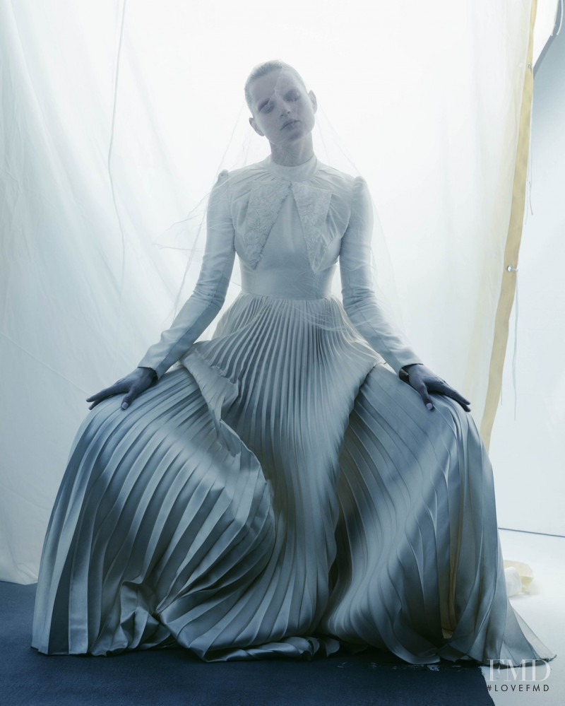 Guinevere van Seenus featured in  the Erdem advertisement for Winter 2015