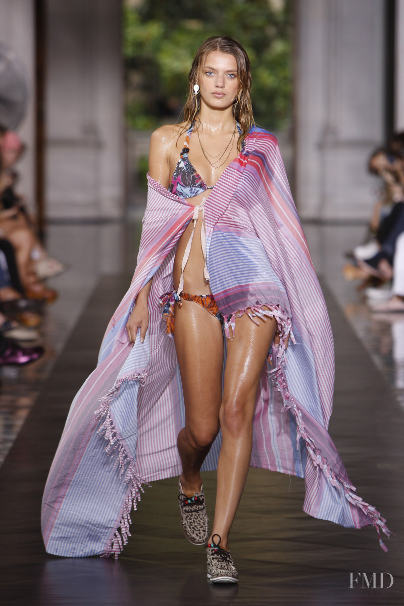 Bregje Heinen featured in  the TCN fashion show for Spring/Summer 2012