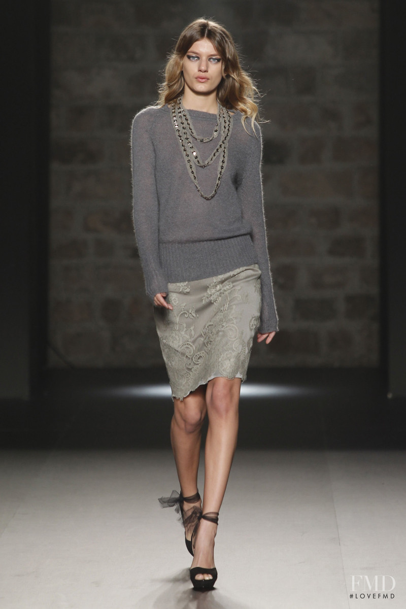 Bregje Heinen featured in  the Justicia Ruano fashion show for Autumn/Winter 2012