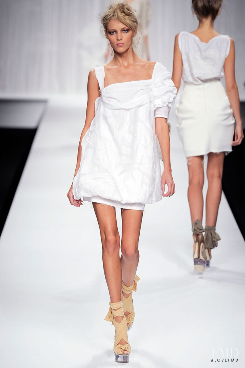 Fendi fashion show for Spring/Summer 2010