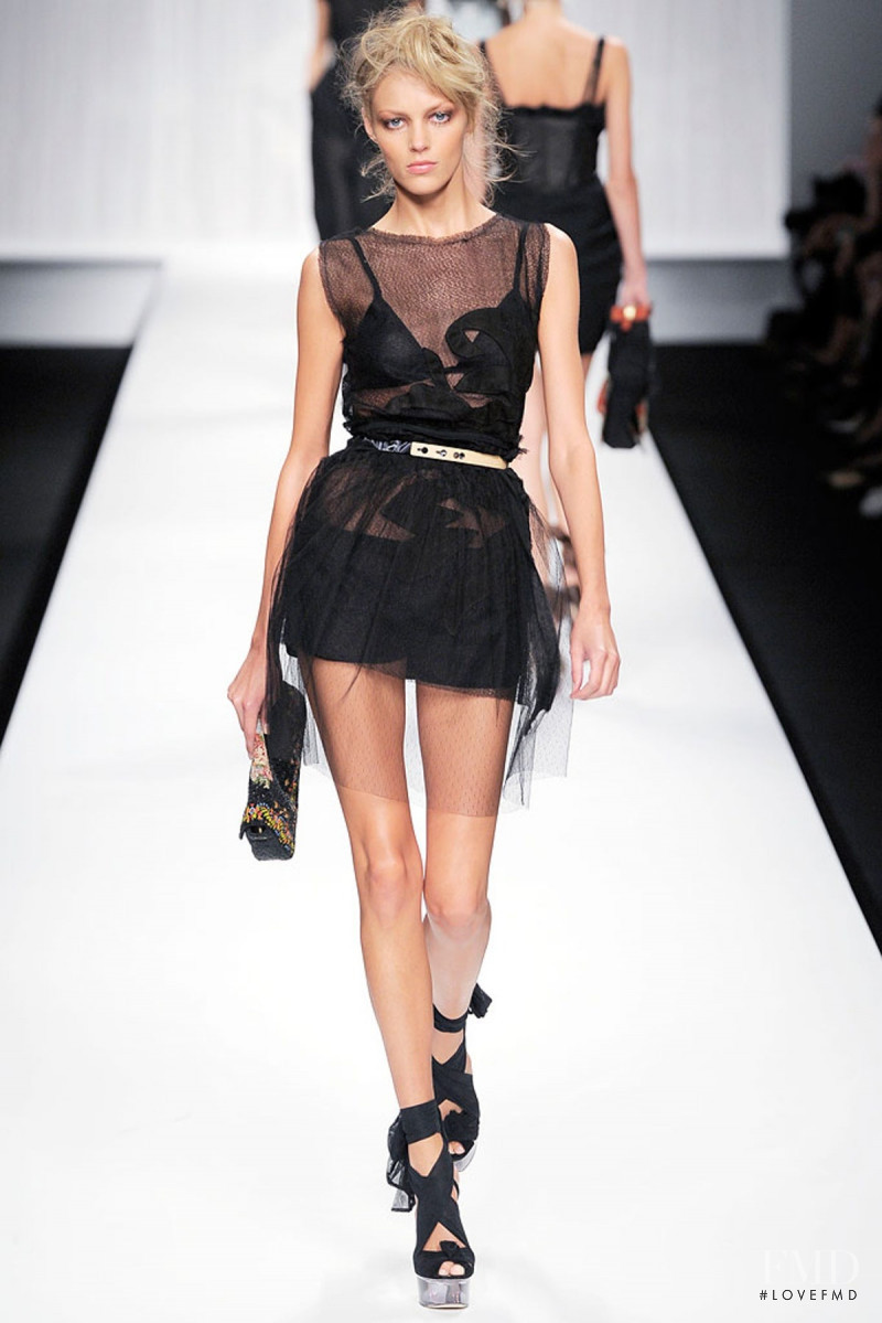 Fendi fashion show for Spring/Summer 2010