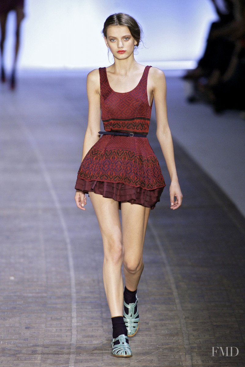 Bregje Heinen featured in  the Rochas fashion show for Spring/Summer 2010