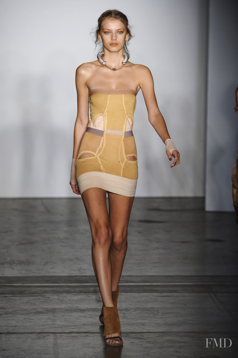 Bregje Heinen featured in  the VPL fashion show for Spring/Summer 2011