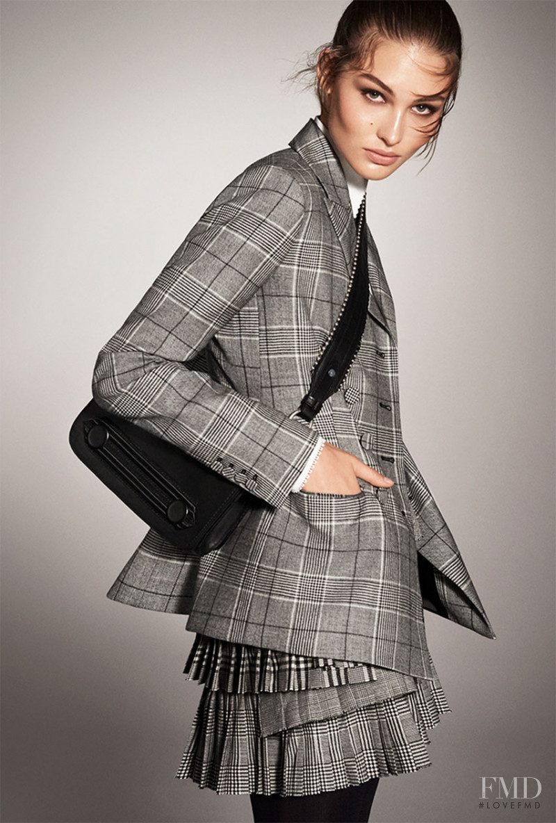 Grace Elizabeth featured in  the Zara advertisement for Autumn/Winter 2017