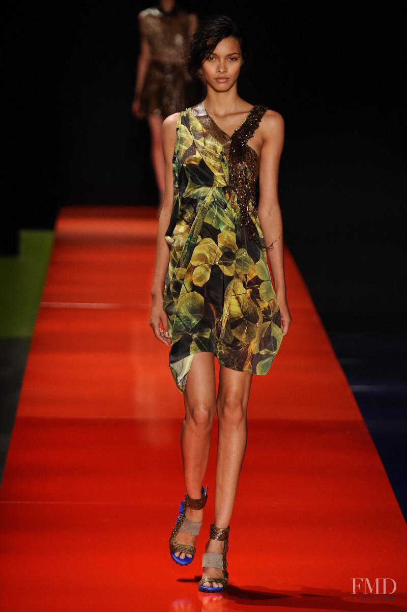 Lais Ribeiro featured in  the Espaï¿½o fashion show for Spring/Summer 2012