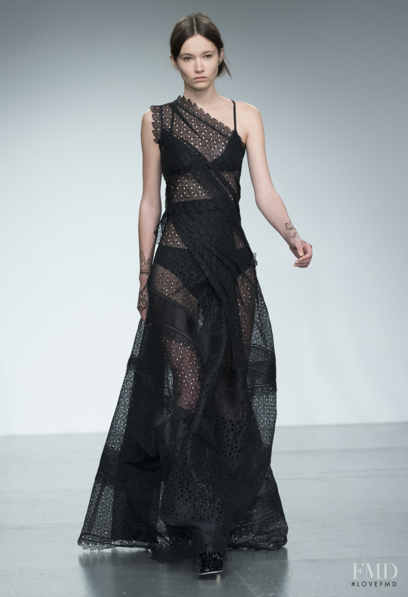Vika Ihnatenko featured in  the Antonio Berardi fashion show for Spring/Summer 2018
