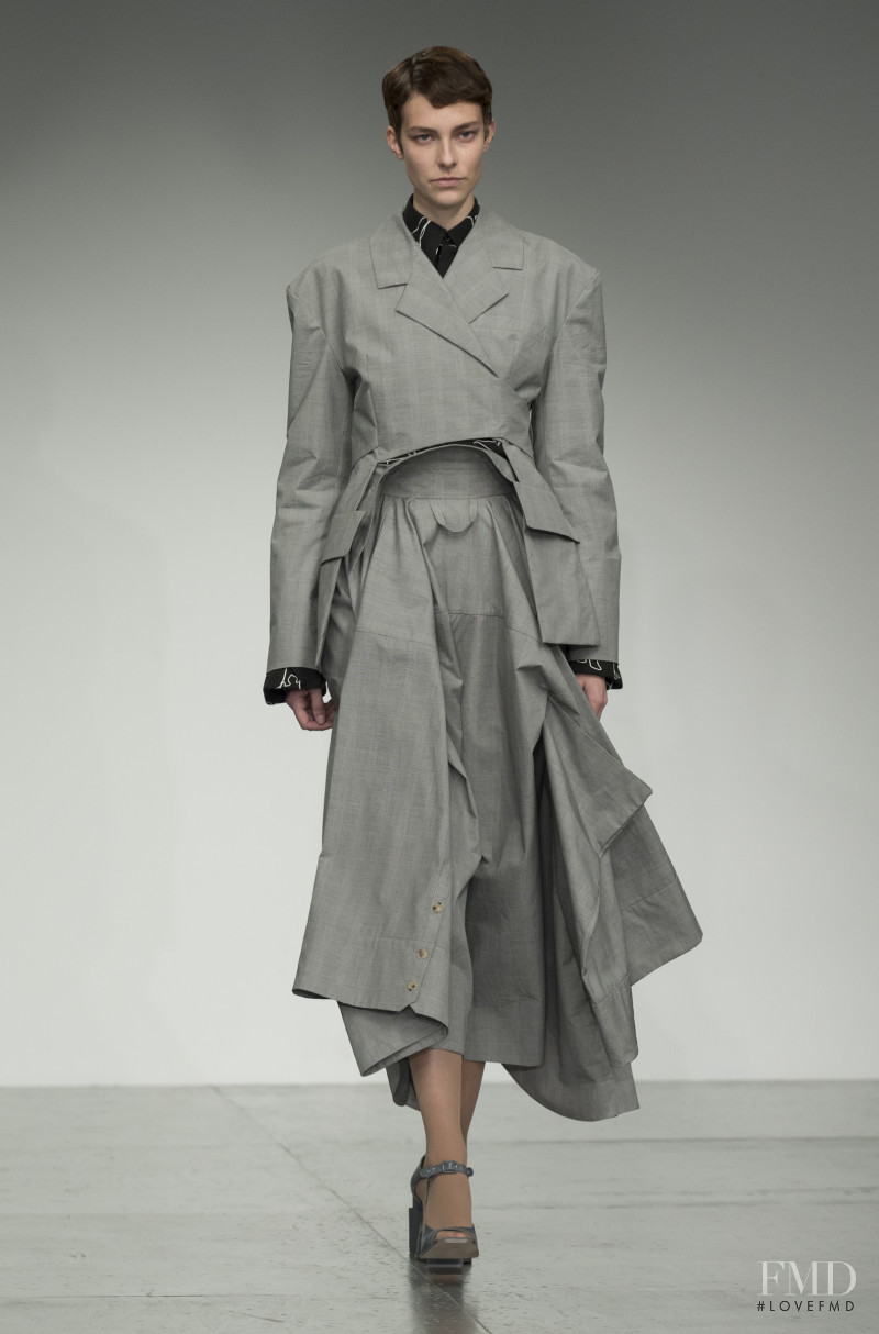 A.W.A.K.E. by Natalia Alaverdian fashion show for Spring/Summer 2018