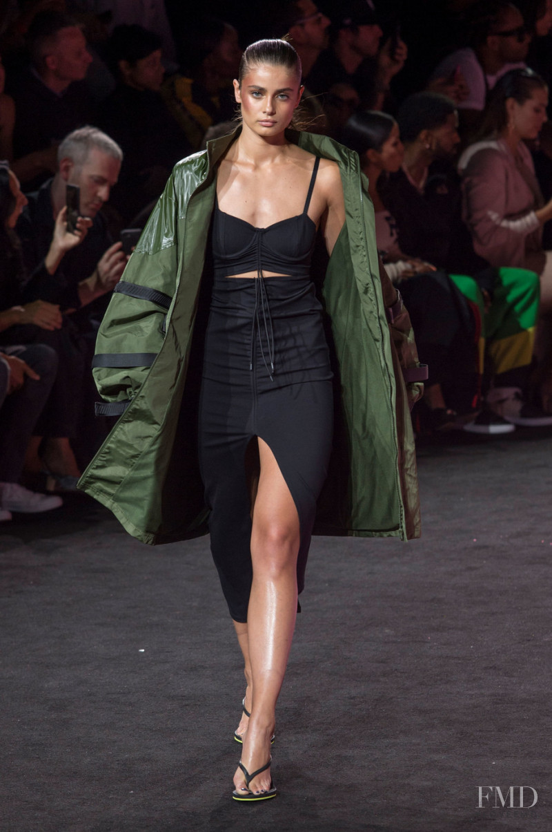 Taylor Hill featured in  the Fenty PUMA by Rihanna fashion show for Spring/Summer 2018