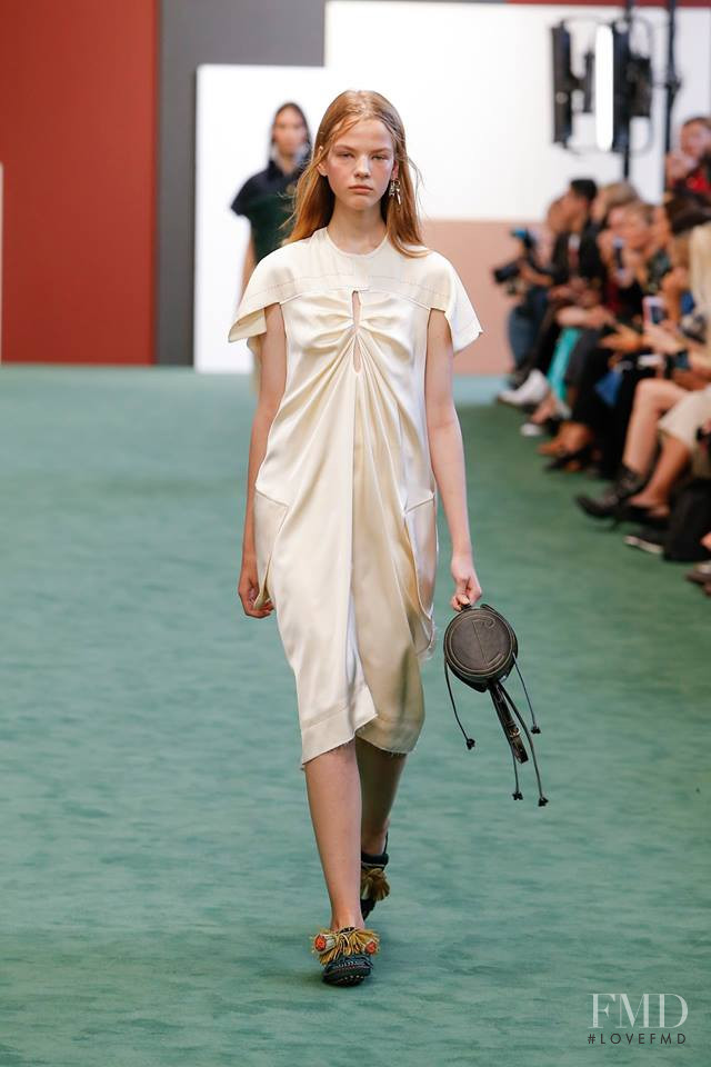 Maryna Horda featured in  the Carven fashion show for Spring/Summer 2018