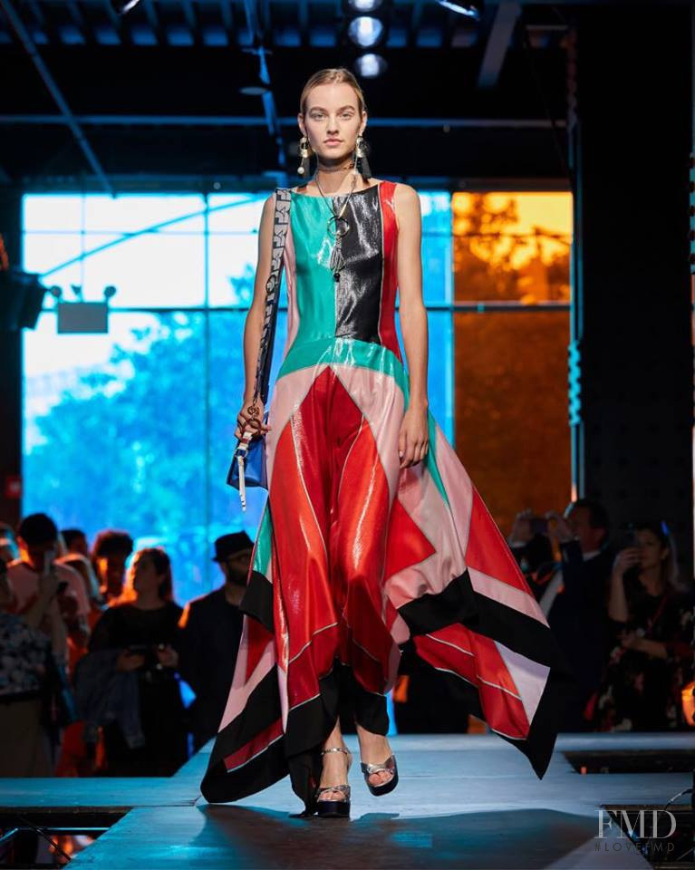 Maartje Verhoef featured in  the Diane Von Furstenberg fashion show for Spring/Summer 2018