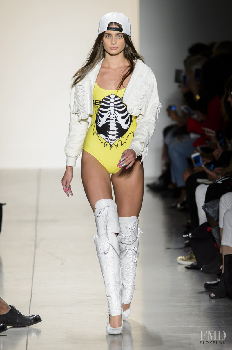 Taylor Hill featured in  the Jeremy Scott fashion show for Spring/Summer 2018