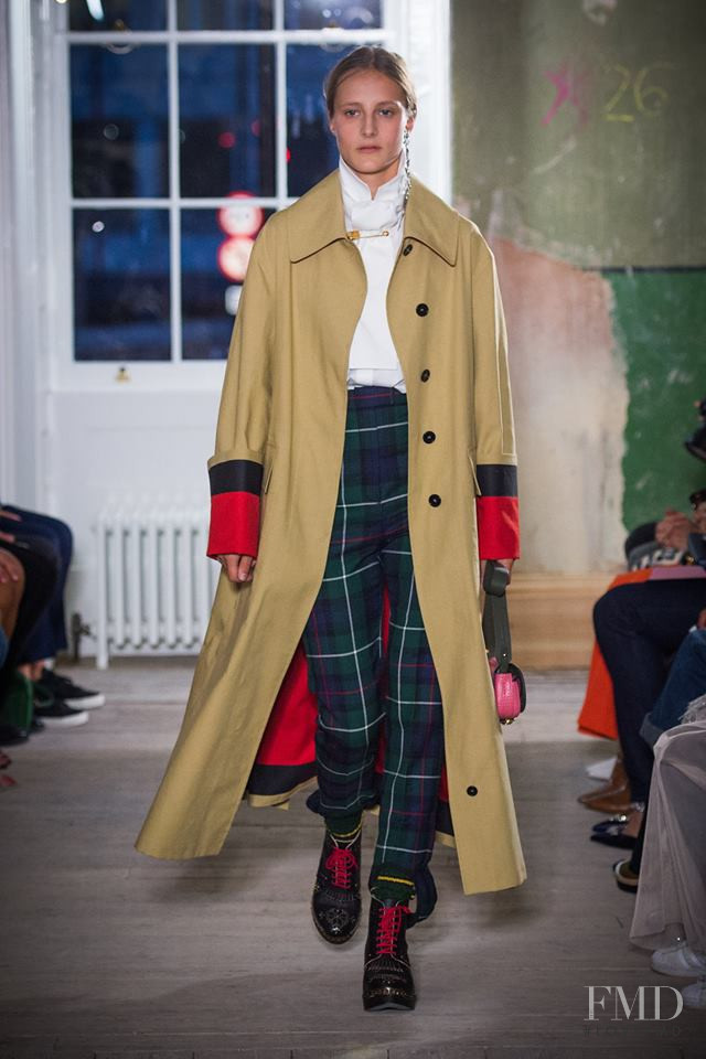 Burberry fashion show for Fall 2017