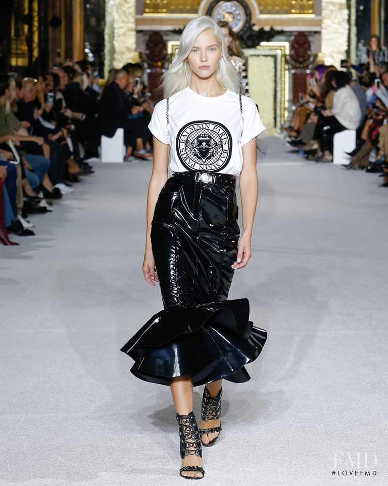 Sasha Luss featured in  the Balmain fashion show for Spring/Summer 2018