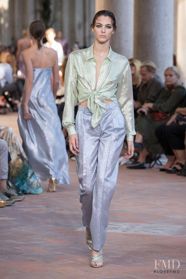 Vittoria Ceretti featured in  the Alberta Ferretti fashion show for Spring/Summer 2018