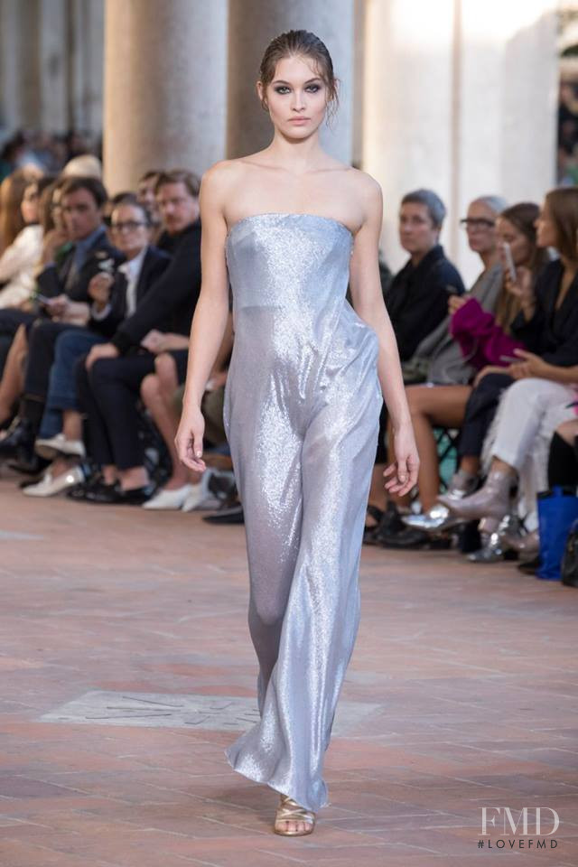 Grace Elizabeth featured in  the Alberta Ferretti fashion show for Spring/Summer 2018