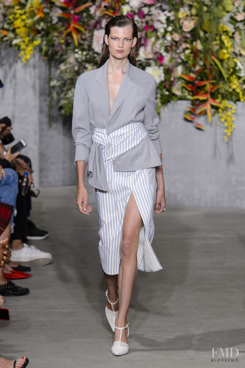 Jason Wu fashion show for Spring/Summer 2018