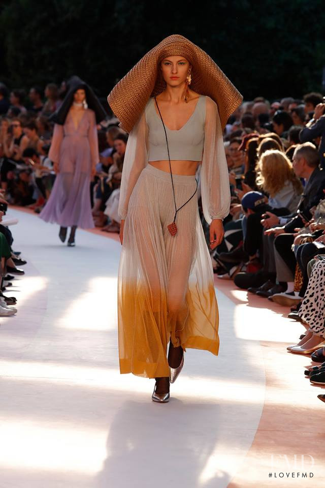 Felice Noordhoff featured in  the Missoni fashion show for Spring/Summer 2018