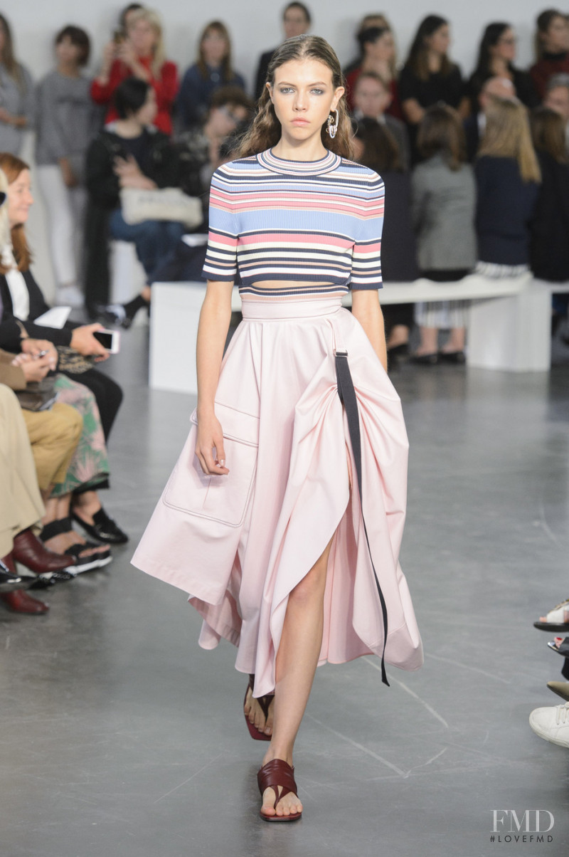 Lea Julian featured in  the Sportmax fashion show for Spring/Summer 2018