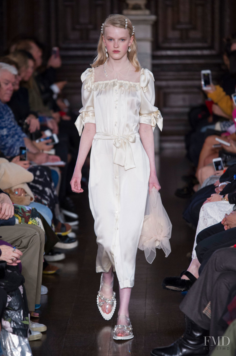 Hannah Motler featured in  the Simone Rocha fashion show for Spring/Summer 2018