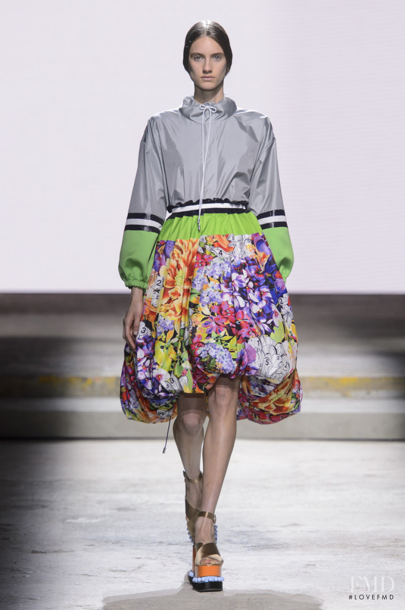 Sarah Berger featured in  the Mary Katrantzou fashion show for Spring/Summer 2018