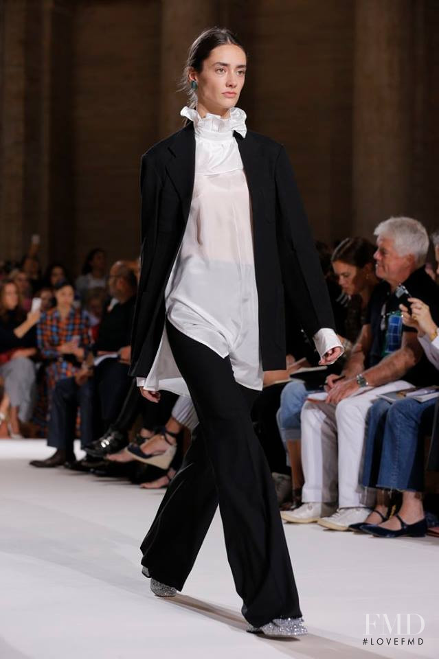 Amanda Googe featured in  the Victoria Beckham fashion show for Spring/Summer 2018