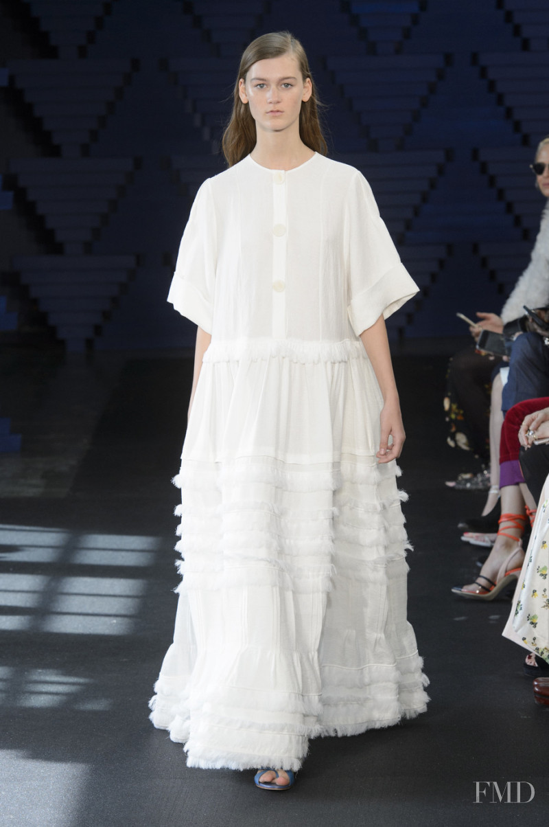 Roksanda Ilincic fashion show for Spring/Summer 2018