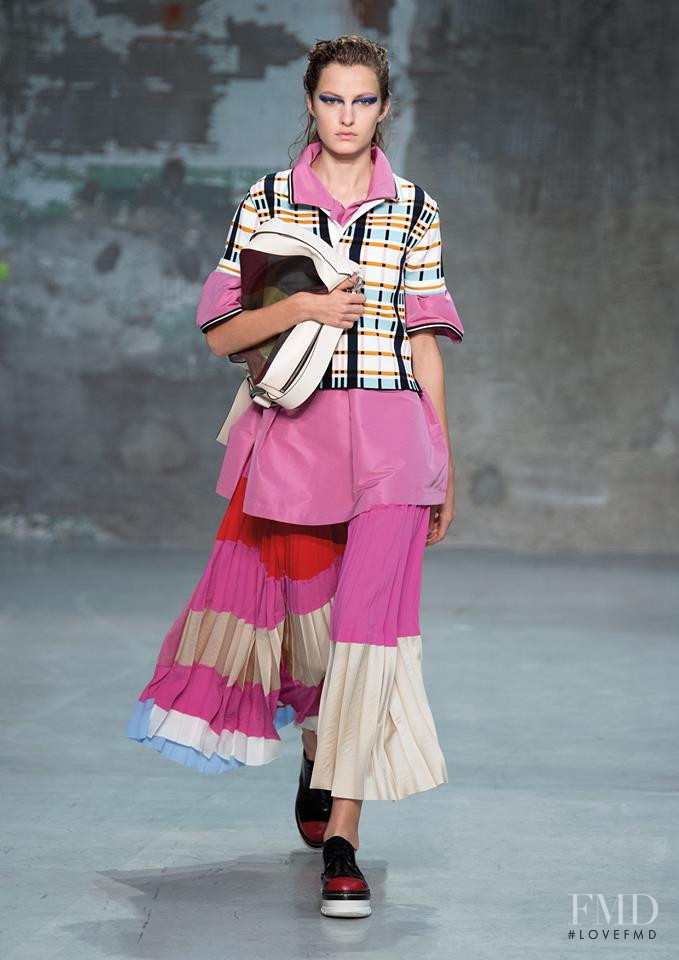 Felice Noordhoff featured in  the Marni fashion show for Spring/Summer 2018