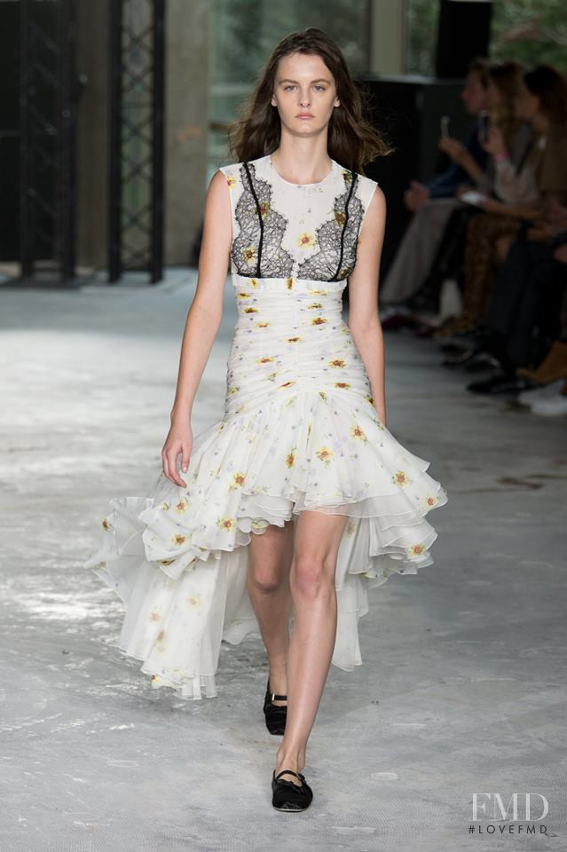 Lea Holzfuss featured in  the Giambattista Valli fashion show for Spring/Summer 2018
