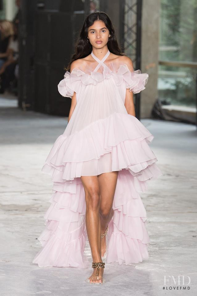 Aira Ferreira featured in  the Giambattista Valli fashion show for Spring/Summer 2018
