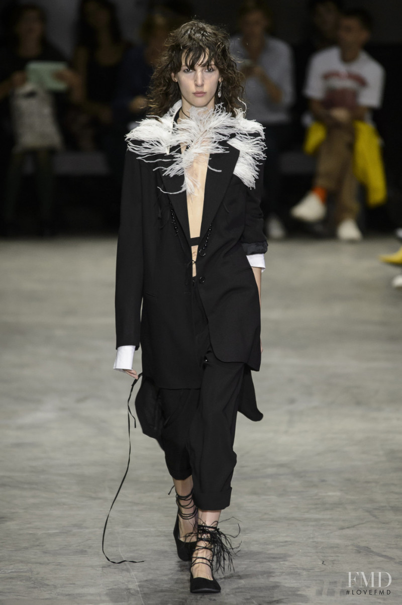 Karolina Laczkowska featured in  the Ann Demeulemeester fashion show for Spring/Summer 2018