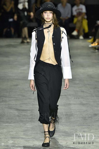 Moira Berntz featured in  the Ann Demeulemeester fashion show for Spring/Summer 2018