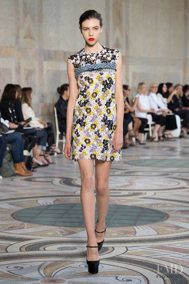 Lea Julian featured in  the Giambattista Valli Haute Couture fashion show for Autumn/Winter 2017