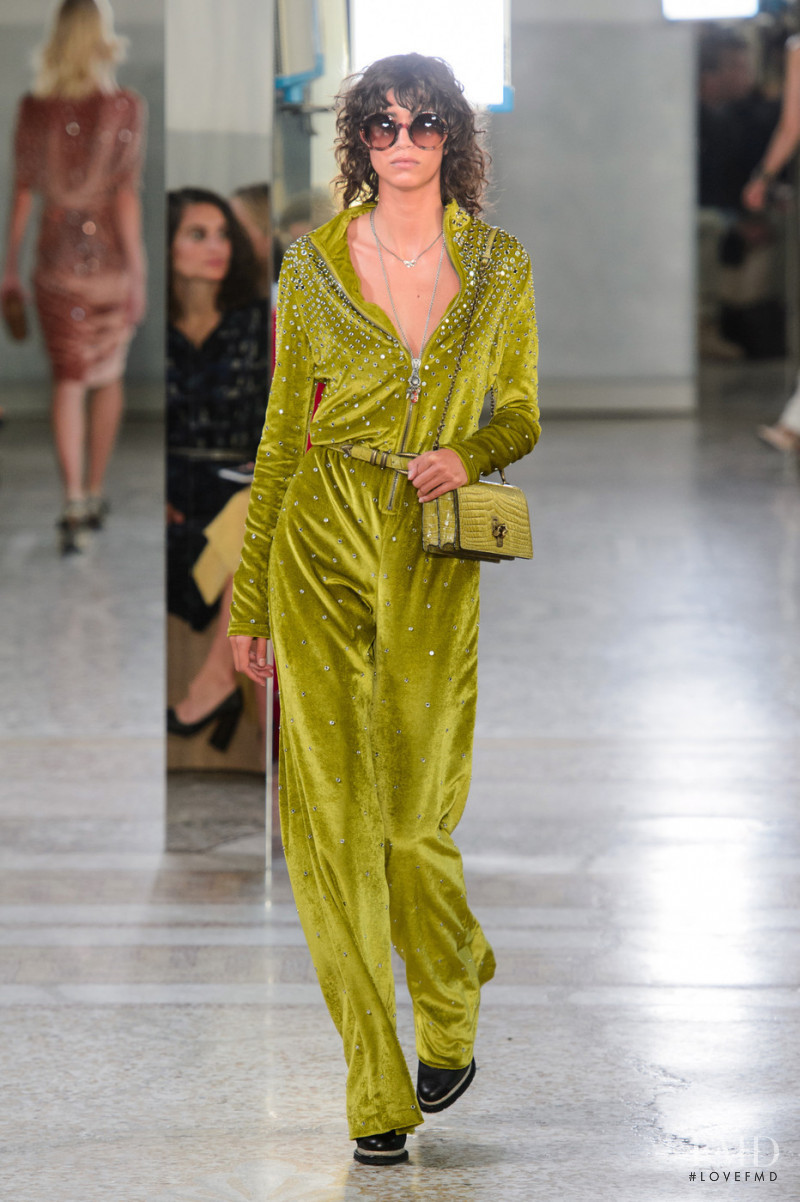 Mica Arganaraz featured in  the Bottega Veneta fashion show for Spring/Summer 2018