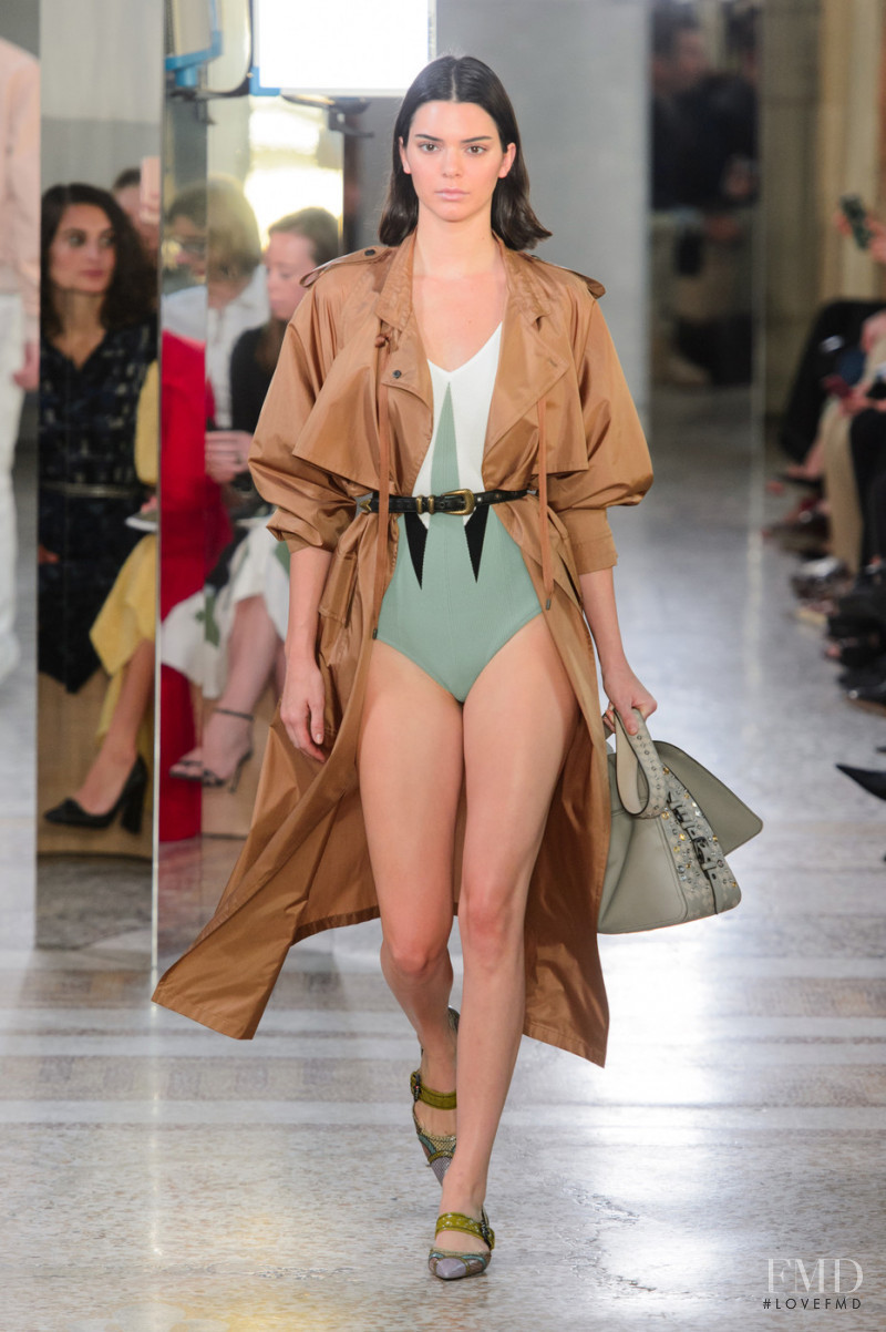 Kendall Jenner featured in  the Bottega Veneta fashion show for Spring/Summer 2018