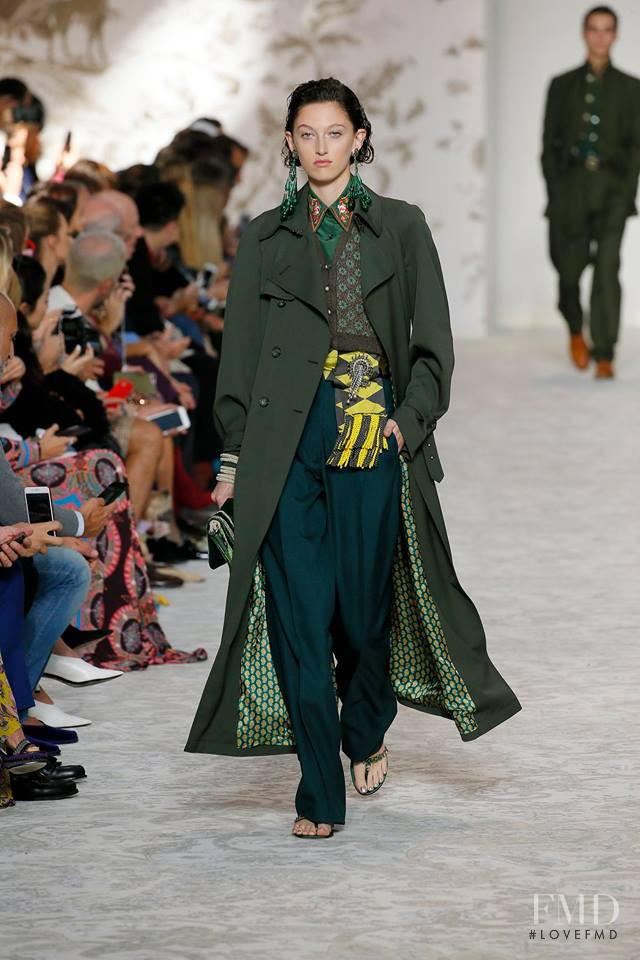 Amber Witcomb featured in  the Etro fashion show for Spring/Summer 2018