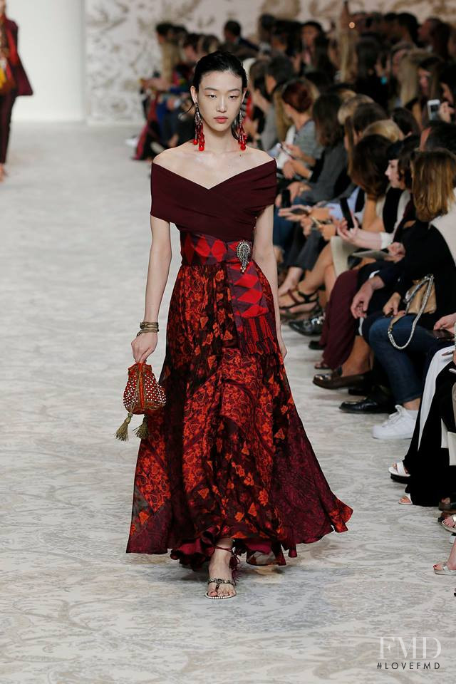 So Ra Choi featured in  the Etro fashion show for Spring/Summer 2018