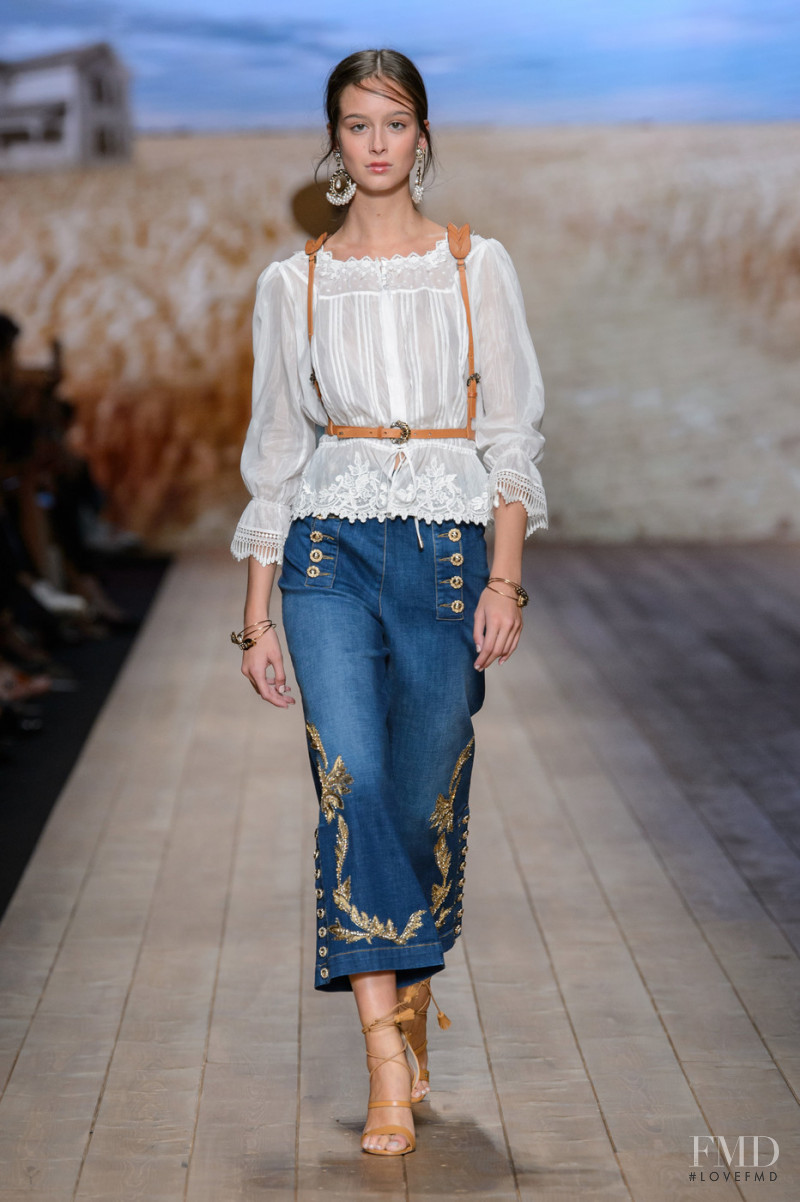 Elisabetta Franchi fashion show for Spring/Summer 2018