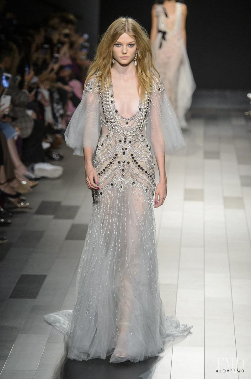 Roos Abels featured in  the Marchesa fashion show for Spring/Summer 2018