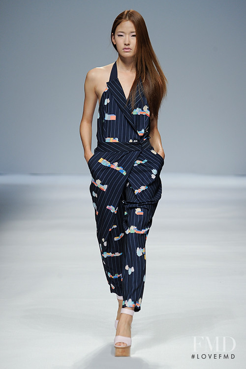 Hyun Joo Hwang featured in  the Jarret fashion show for Spring/Summer 2015
