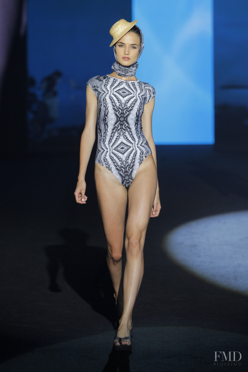 Blanca Padilla featured in  the Nuria Gonzalez fashion show for Spring/Summer 2016
