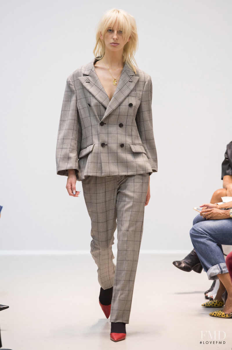 Matthew Adams Dolan fashion show for Spring/Summer 2018