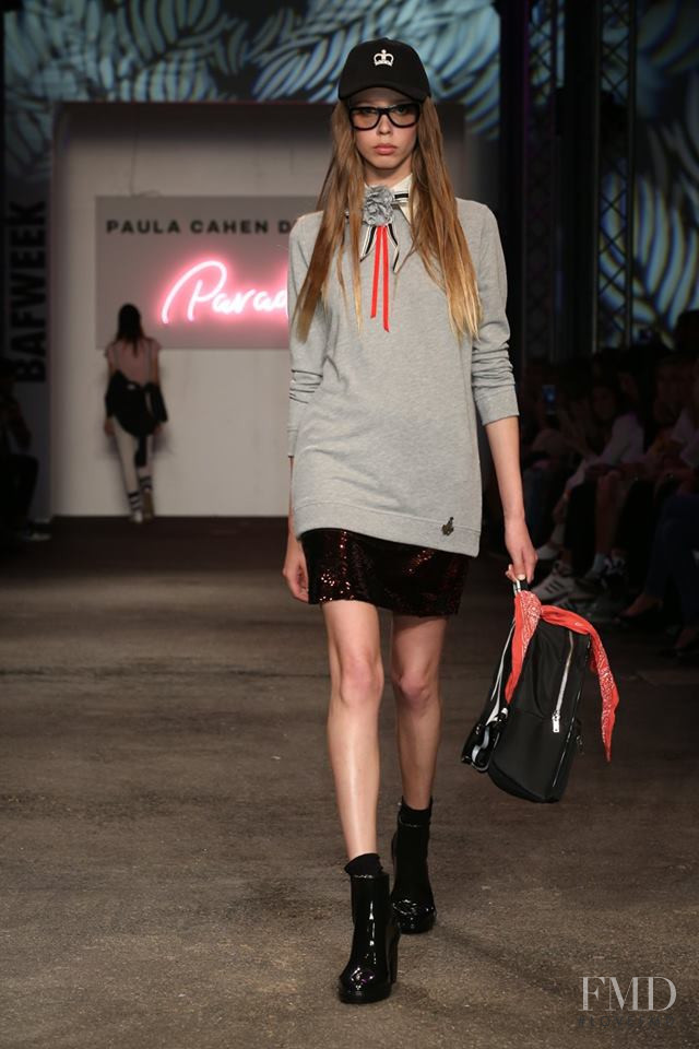 Moira Berntz featured in  the Paula Cahen D\'Anvers fashion show for Spring/Summer 2018