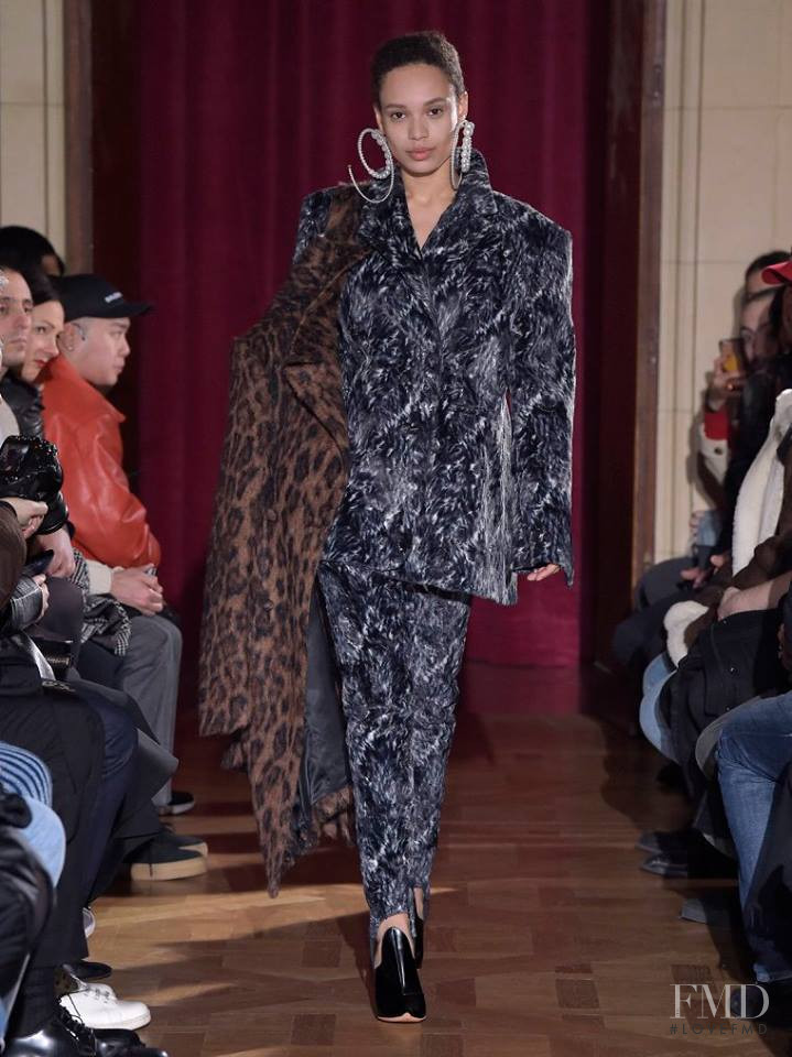 Y/Project fashion show for Autumn/Winter 2017