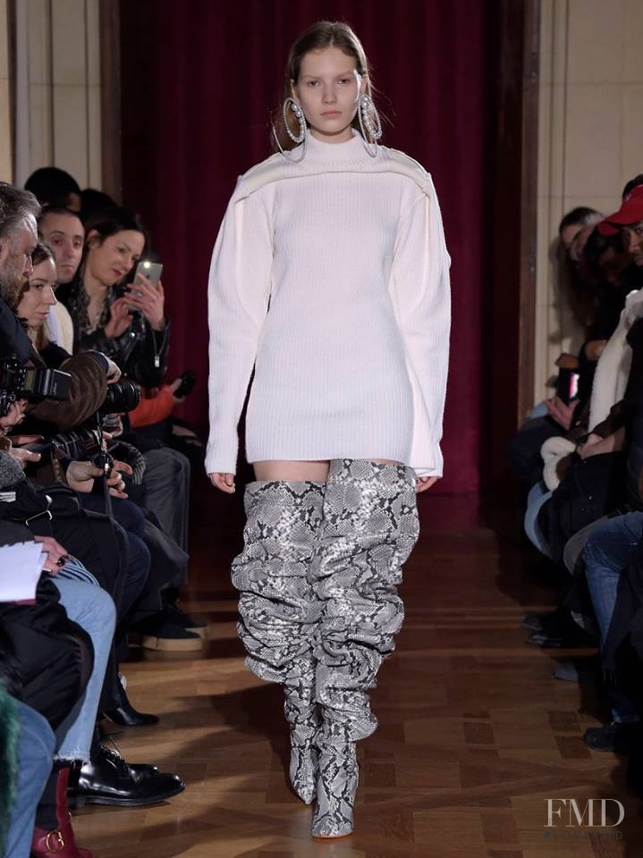 Y/Project fashion show for Autumn/Winter 2017
