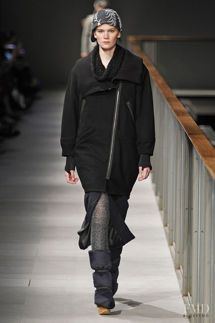 Nele Kenzler featured in  the Miriam Ponsa fashion show for Autumn/Winter 2014